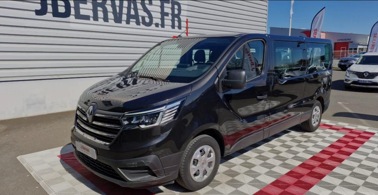 Renault Trafic (8 pax)